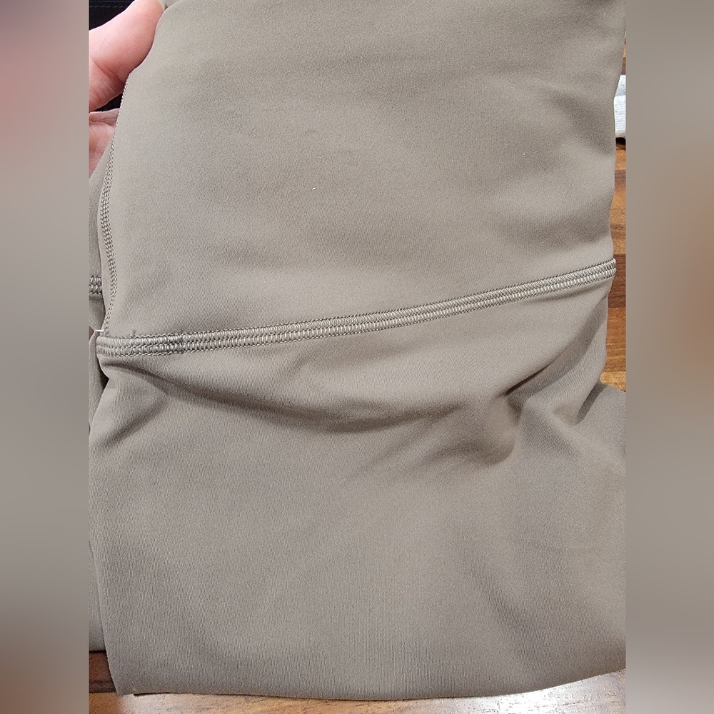 NWT Lululemon Wunder Train HR Tight 25" Size 12 - Picture 6 of 8